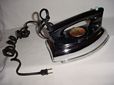 Rare Vintage Magic Maid Steam Iron-1